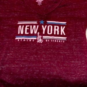 New York Statue Of Liberty Shirt - SZ. S